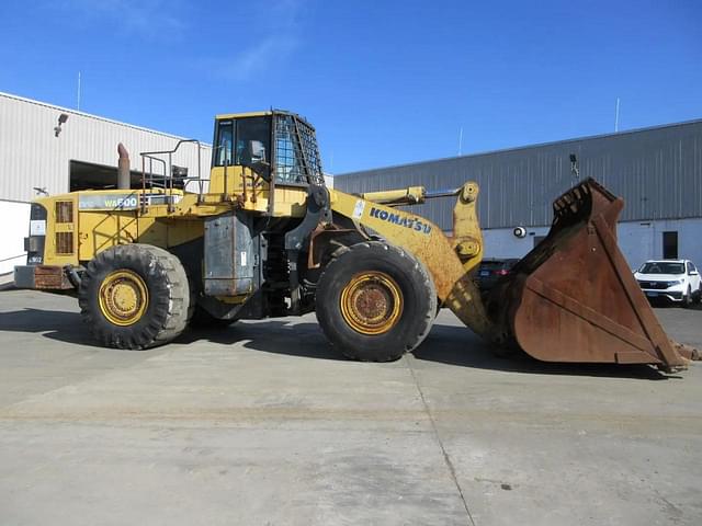 Image of Komatsu WA600-6 equipment image 4