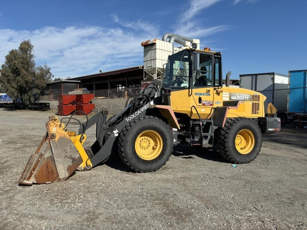 2008 Komatsu WA200PT-5 Equipment Image0