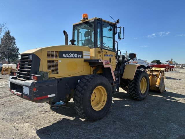 Image of Komatsu WA200PT-5 equipment image 2