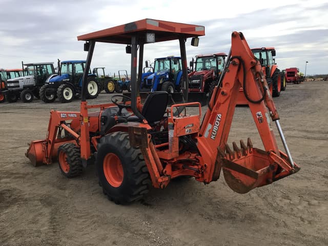 Image of Kubota B21 equipment image 4