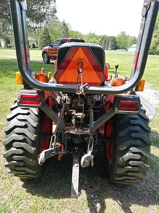 Image of Kubota B2320 equipment image 3