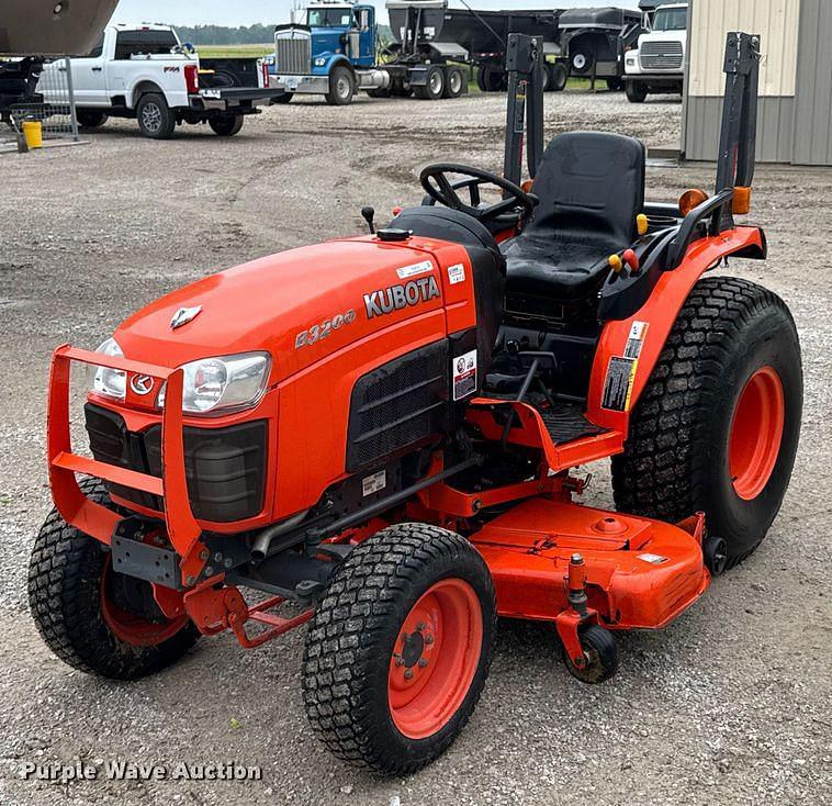 Image of Kubota B3200 Primary image