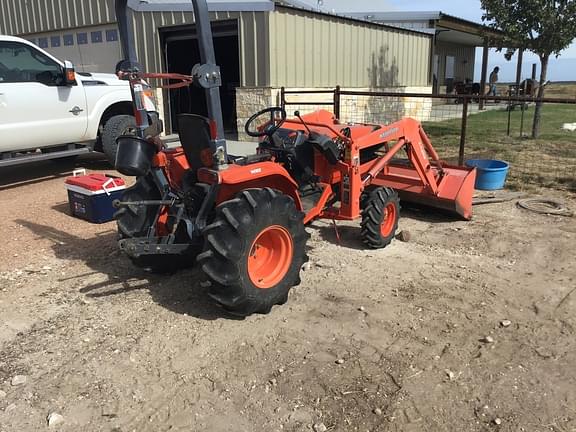 Image of Kubota B7800 equipment image 4