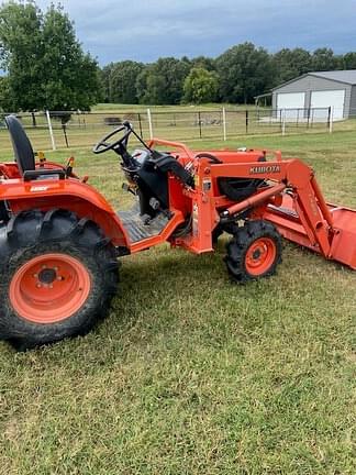 Image of Kubota B7800 equipment image 1