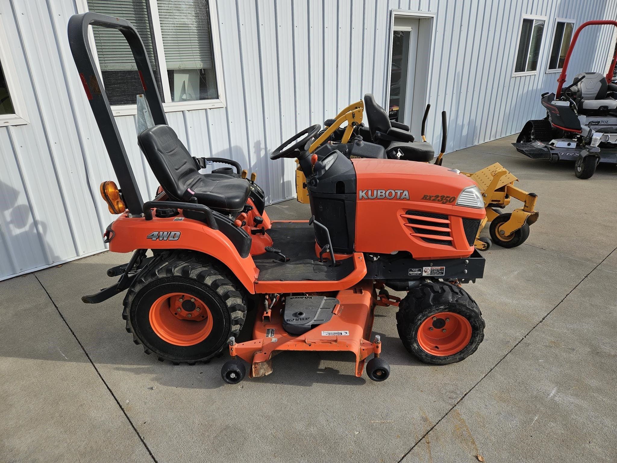 2008 Kubota BX2350 Equipment Image0