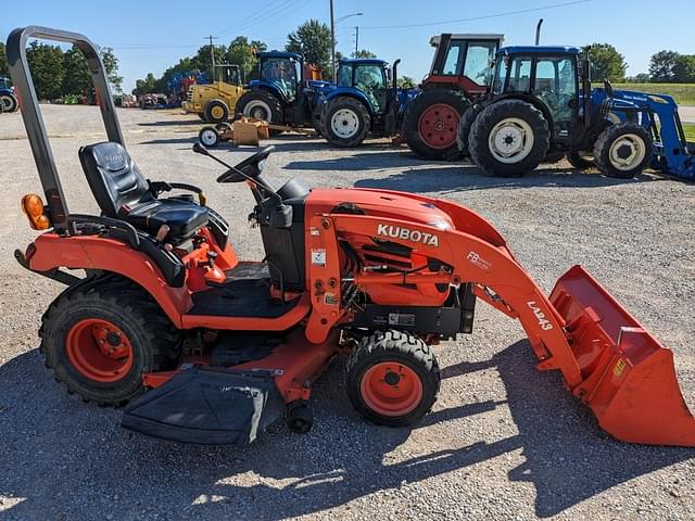 Image of Kubota BX2350 equipment image 2