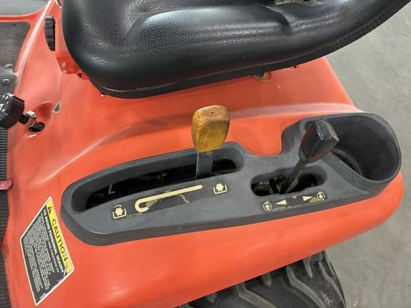 Image of Kubota GR2110 equipment image 4