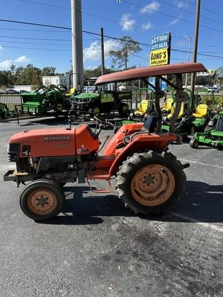 Image of Kubota L2800 equipment image 2
