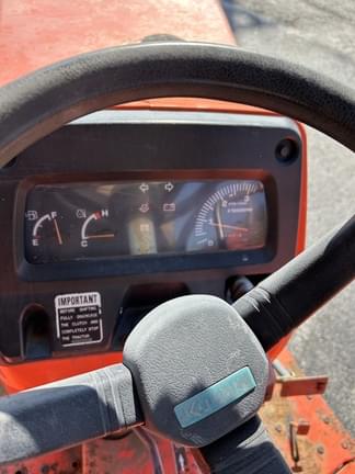 Image of Kubota L2800 equipment image 4