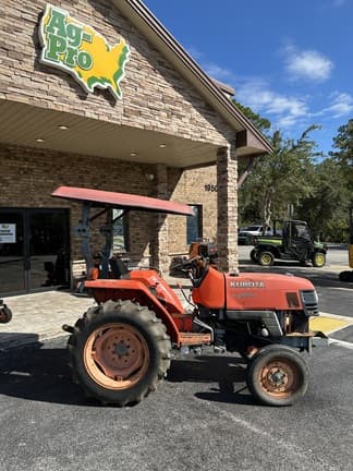 Image of Kubota L2800 Primary image