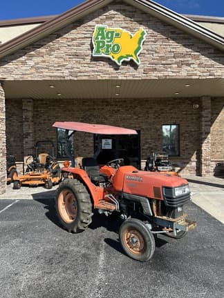 Image of Kubota L2800 equipment image 1