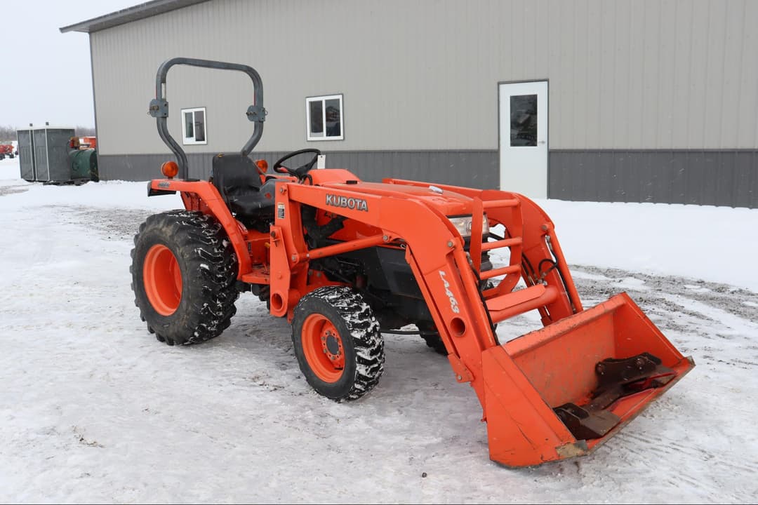 Image of Kubota L3400 Primary image