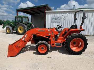 Main image Kubota L3400