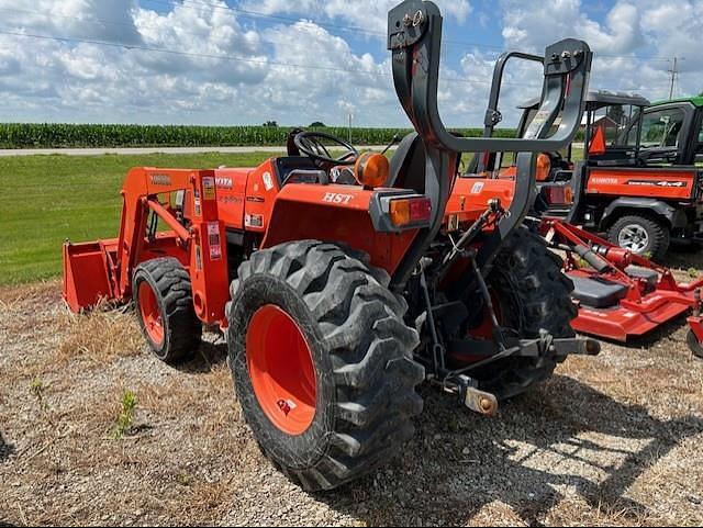 Image of Kubota L3400HST equipment image 3