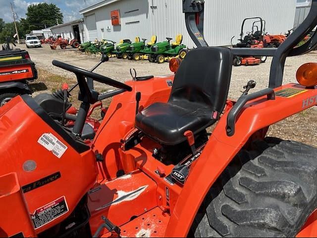 Image of Kubota L3400HST equipment image 4