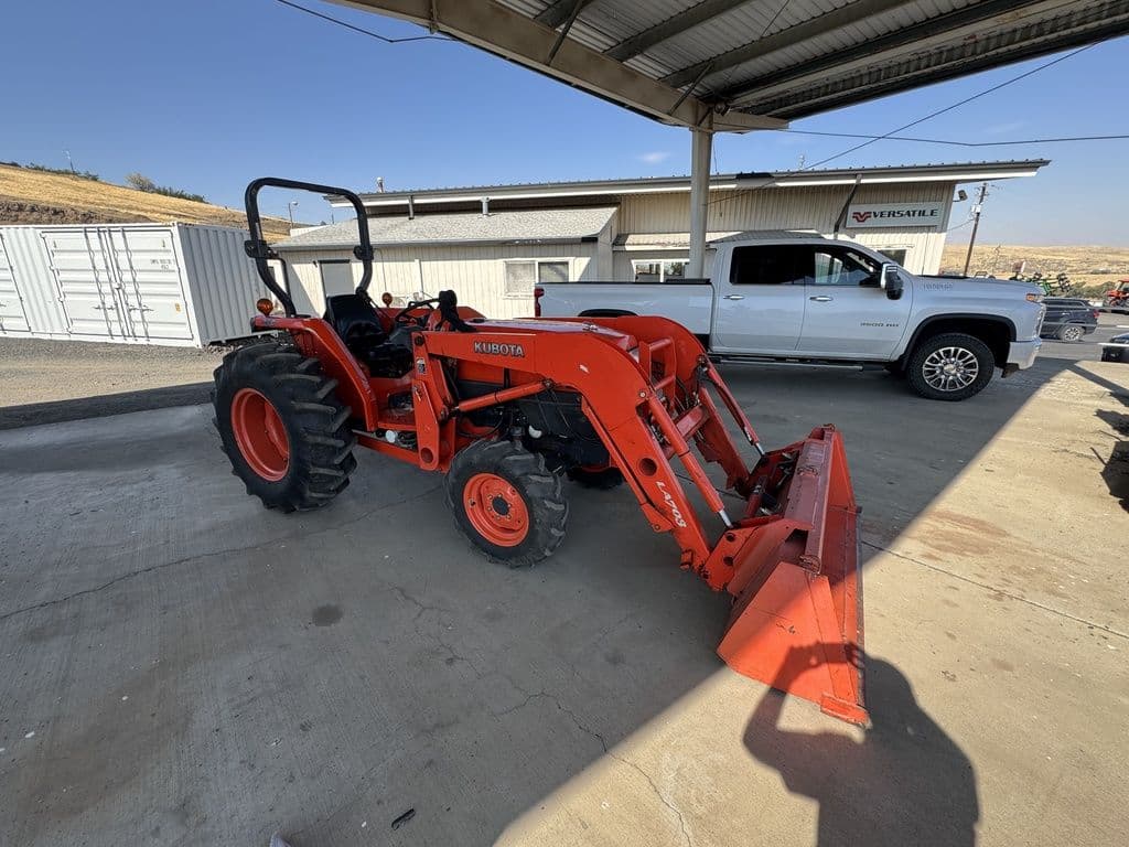 Image of Kubota L4400DT Primary image