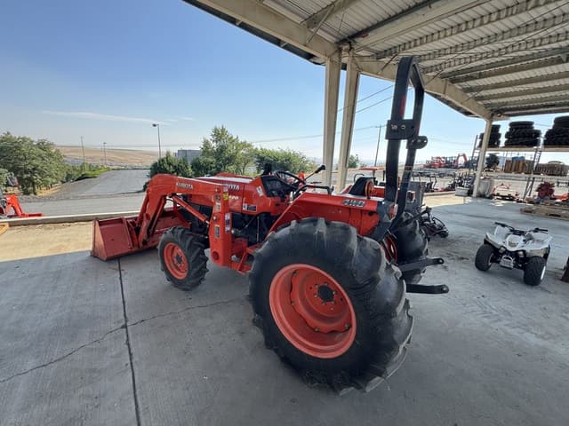 Image of Kubota L4400DT equipment image 1