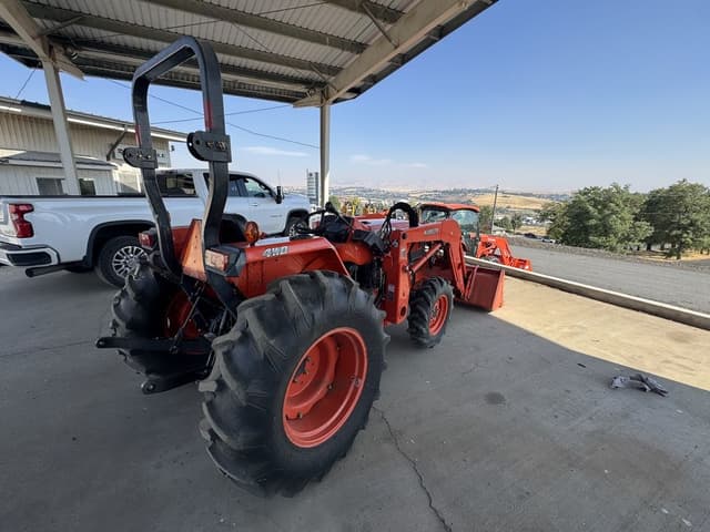 Image of Kubota L4400DT equipment image 2