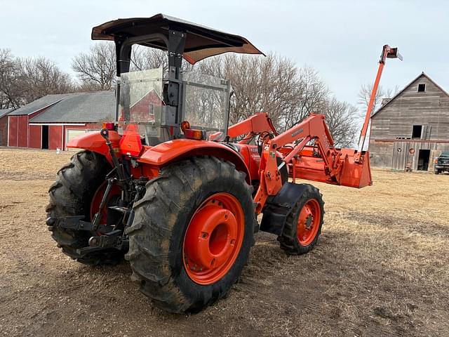 Image of Kubota M7040 equipment image 2