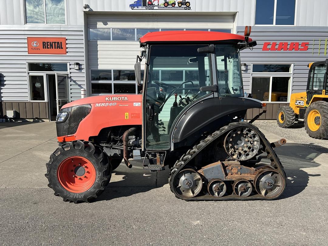Image of Kubota M8540HDN Power Krawler Primary image