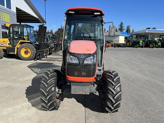 Image of Kubota M8540HD Power Krawler equipment image 2