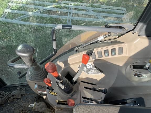 Image of Kubota M9540 equipment image 4