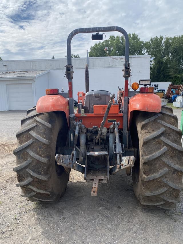 Image of Kubota M9540 equipment image 4