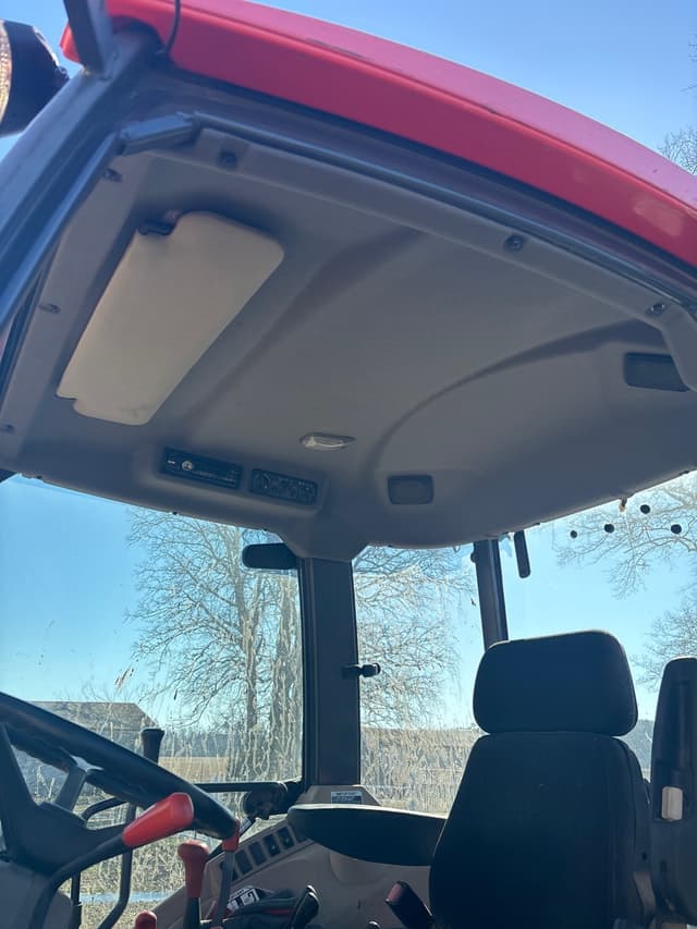 Image of Kubota M9540 equipment image 4