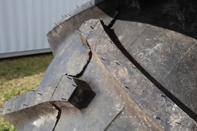 Image of Kubota M125X equipment image 4