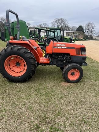 Image of Kubota MX5000 equipment image 3