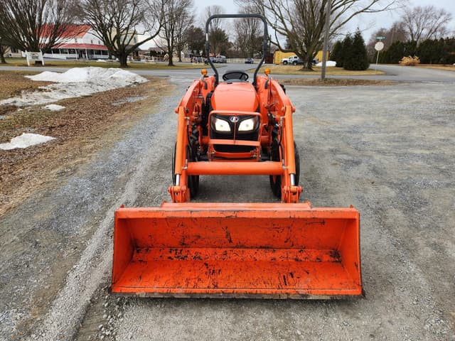 Image of Kubota MX5100 equipment image 2