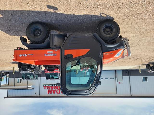 Image of Kubota RTV-1100 equipment image 4