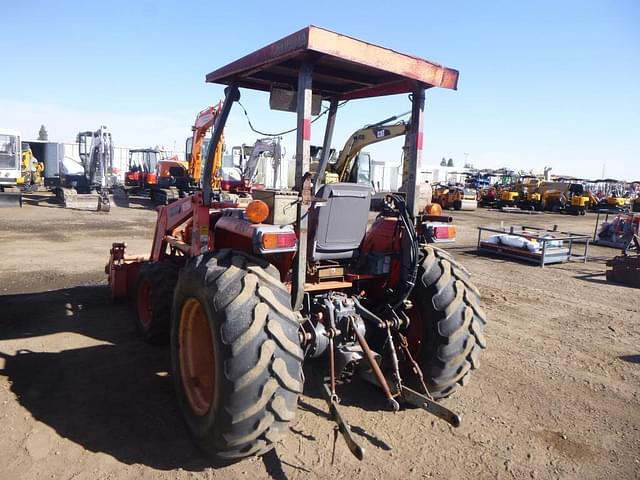 Image of Kubota L48 equipment image 3