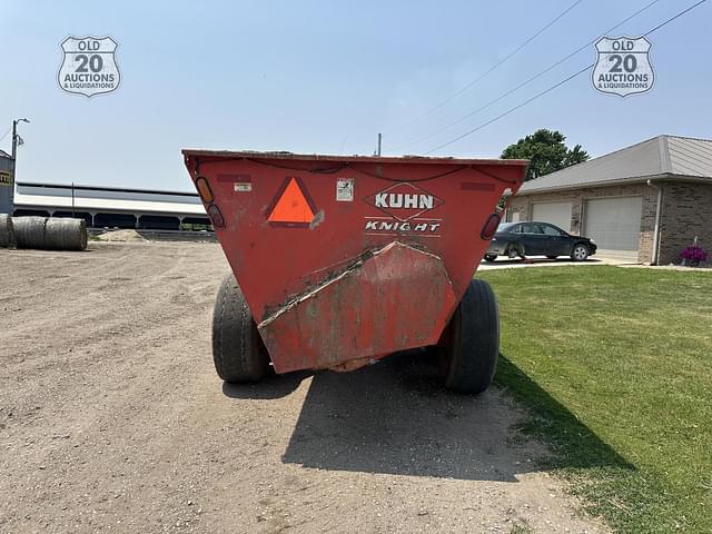 Image of Kuhn Knight 8124 equipment image 3