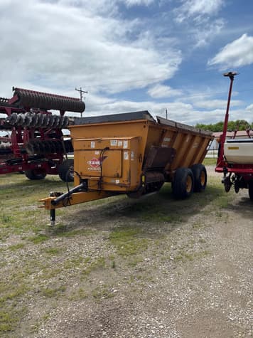 Main image Kuhn Knight 8124