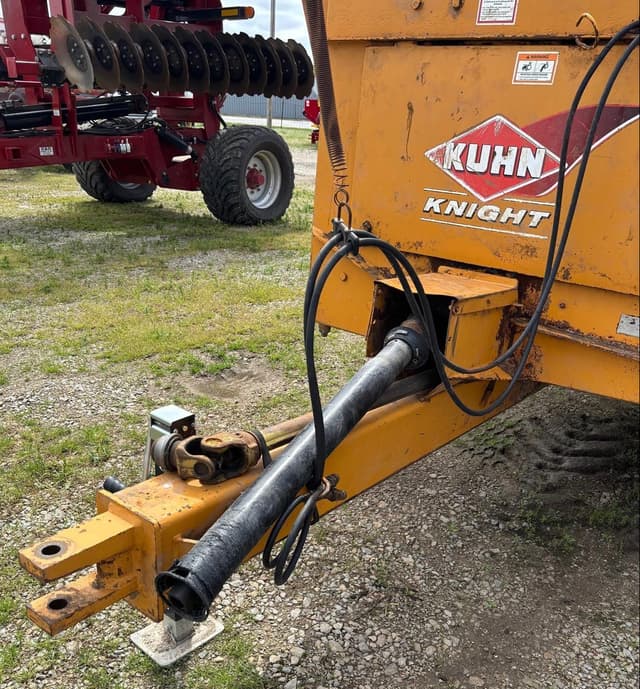 Image of Kuhn Knight 8124 equipment image 1
