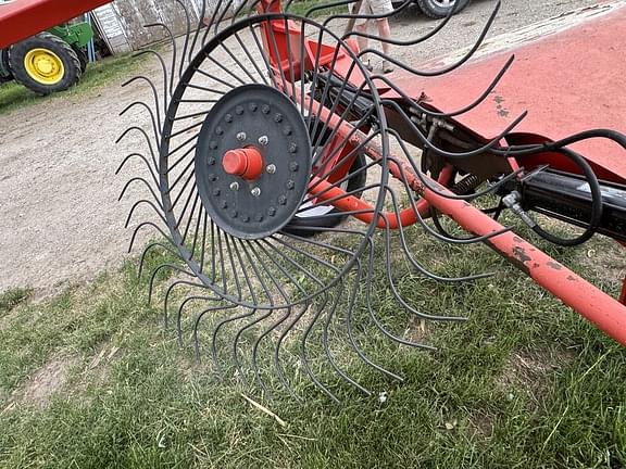 Image of Kuhn SR112 equipment image 2