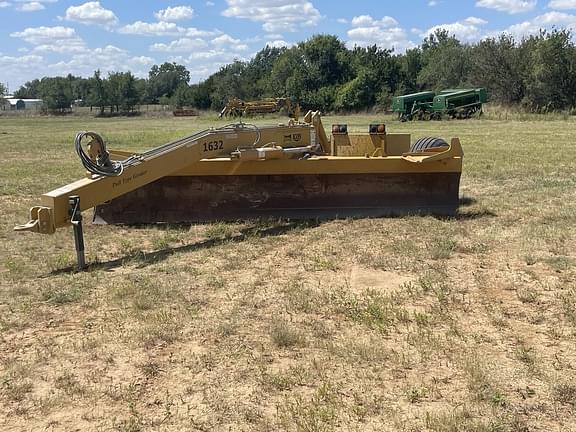 Image of Landoll 1632 equipment image 1