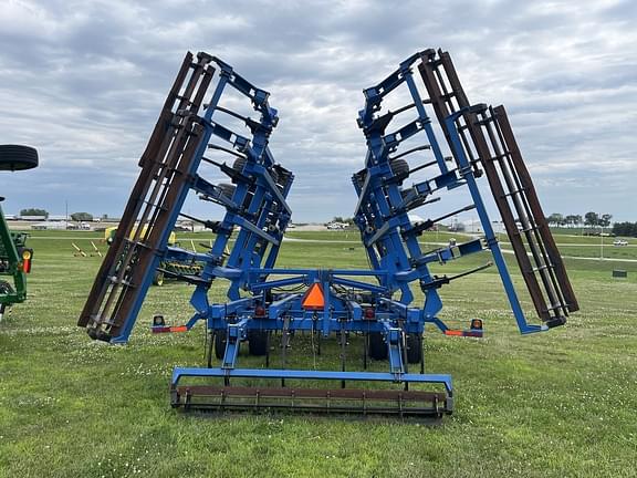 Image of Landoll 2130 equipment image 3