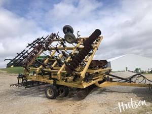 2008 Landoll 876 Image