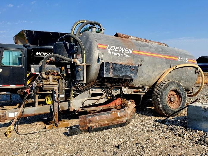 2008 Loewen 3125 Equipment Image0