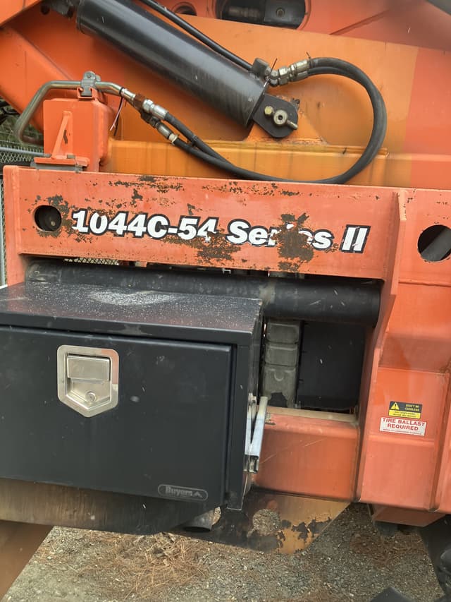 Image of Lull 1044C-54 equipment image 4