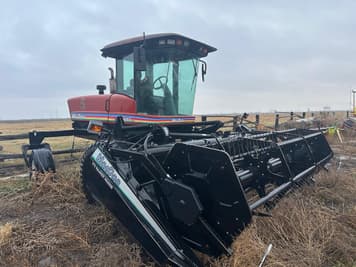 Main image MacDon 9352