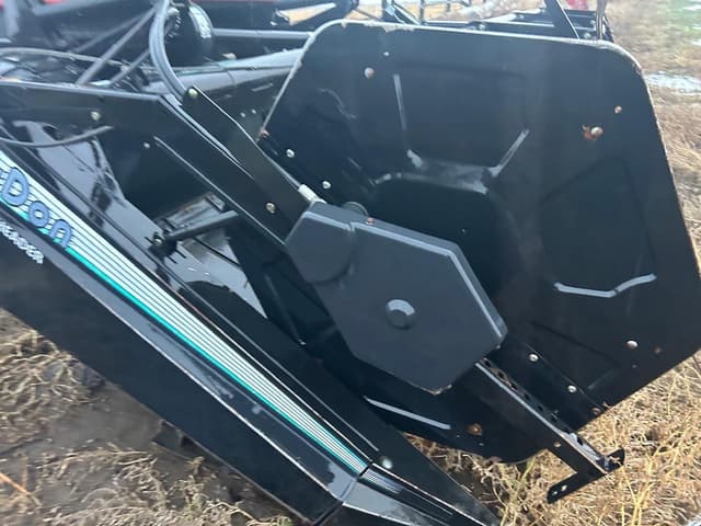 Image of MacDon 9352 equipment image 1