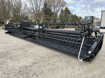 Main image MacDon FD70