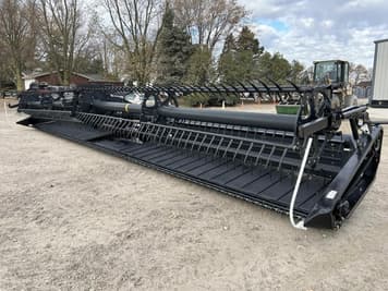 Main image MacDon FD70