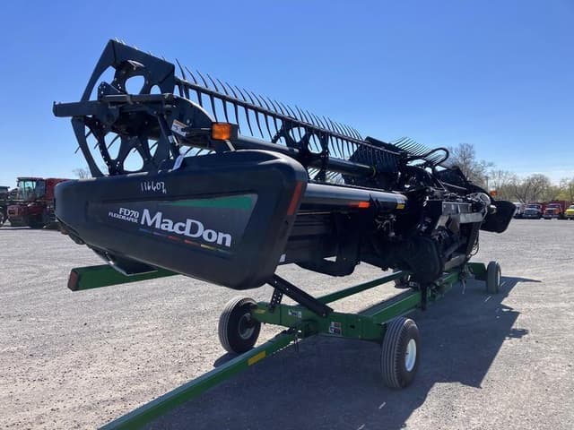 Image of MacDon FD70 equipment image 1