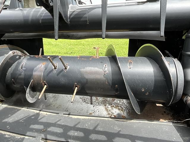 Image of MacDon FD70 equipment image 3
