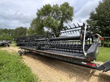 Main image MacDon FD70