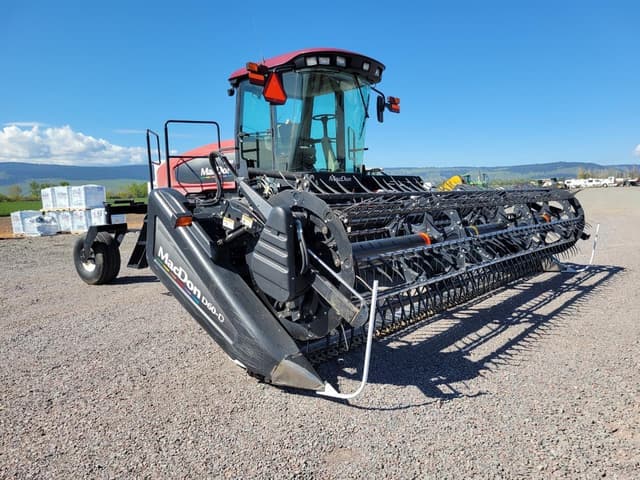 Image of MacDon M150 equipment image 1